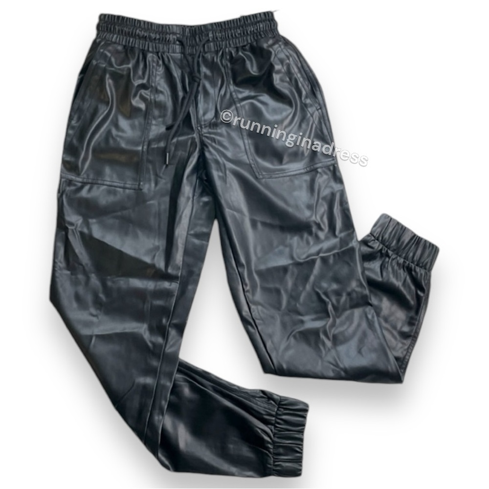 NWT BlankNYC Vegan Leather Joggers In Color Black Size 25 - Picture 3 of 11